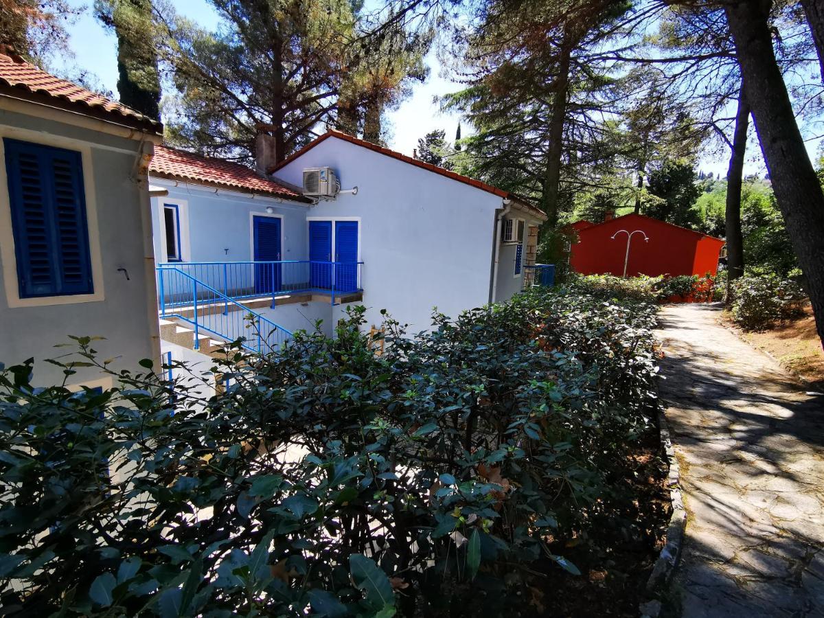 Morski Gaj Resort ピラン エクステリア 写真